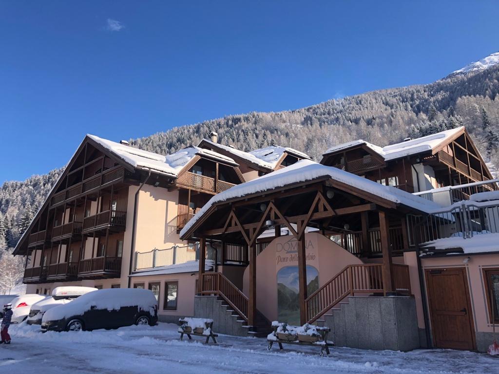Hotel Domina Parco Dello Stelvio Cogolo Esterno foto