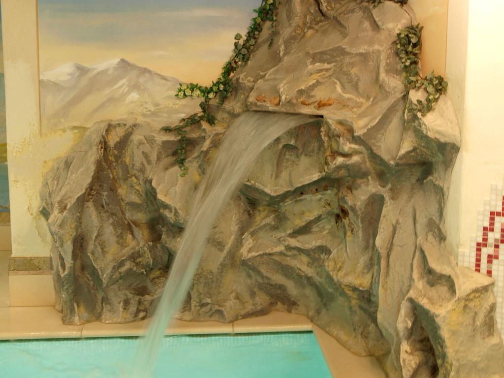 Hotel Domina Parco Dello Stelvio Cogolo Esterno foto