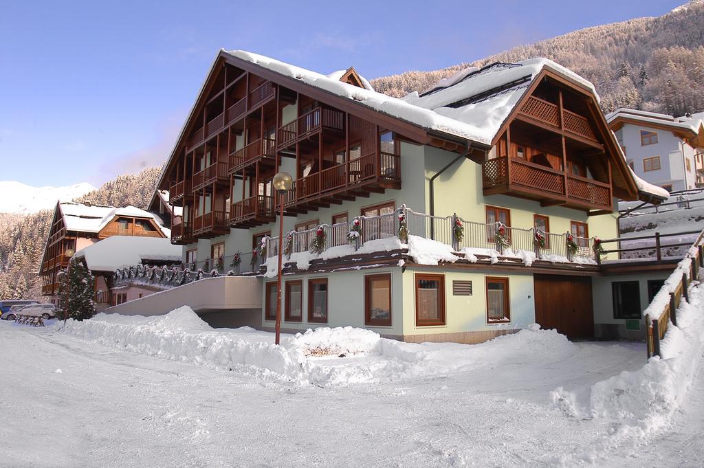 Hotel Domina Parco Dello Stelvio Cogolo Esterno foto